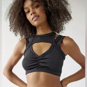 🚨MUST BUNDLE🚨Urban Outfitters Strappy Crop Top
